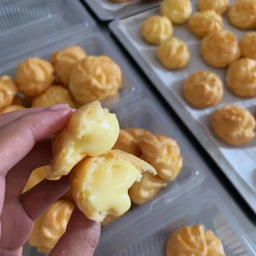 Bánh su kem